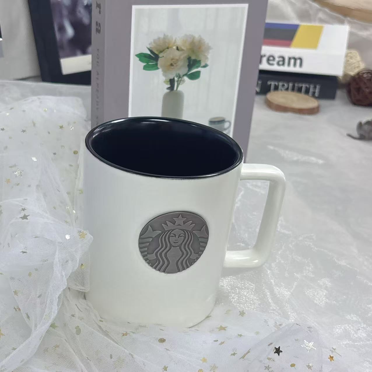 Starbucks 450ml Black and Whit - Coffee Tea Name recension och pris