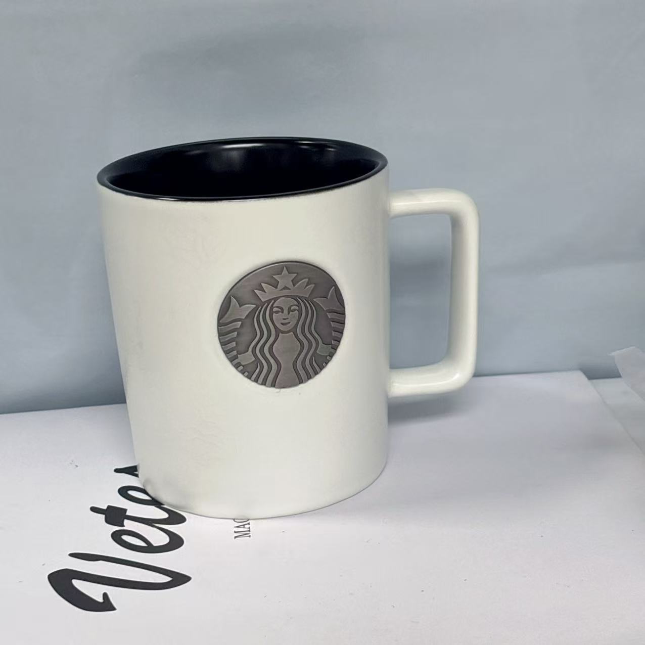 Starbucks 450ml Black and Whit - Coffee Tea Name recension och pris