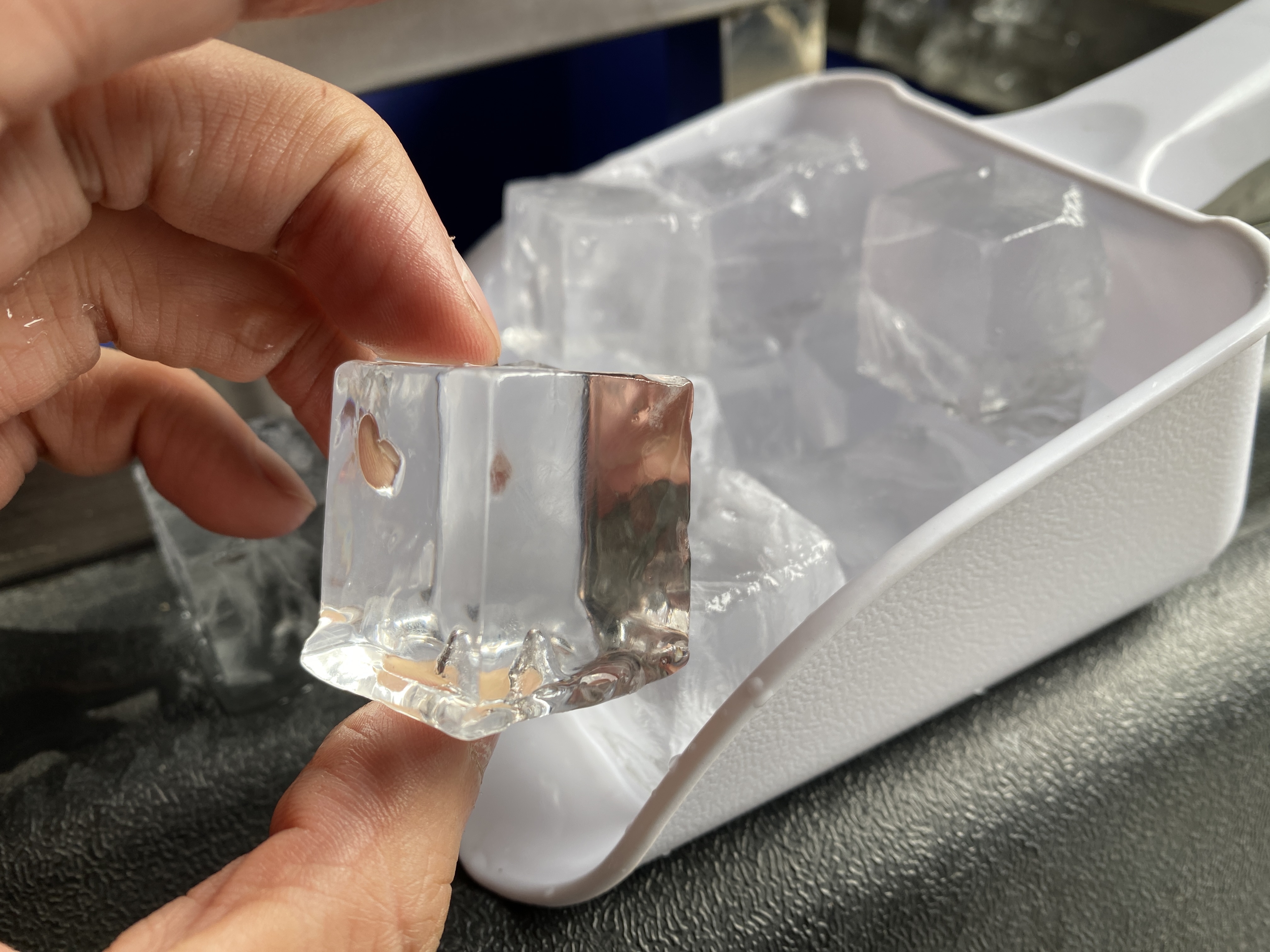 Electric Commercial Cube Ice M - Coffee&Tea House Opinie recension och pris